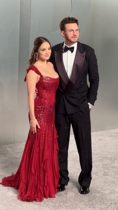 Chris Evans and Alba Baptista Vanity Fair Oscars party