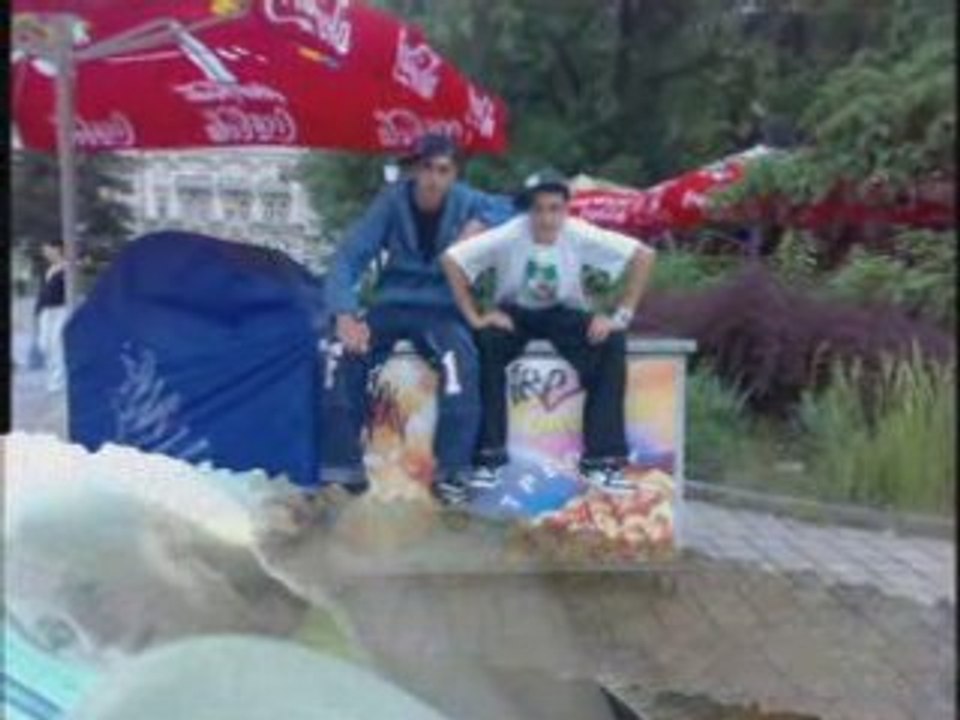 SladyrKovci {}