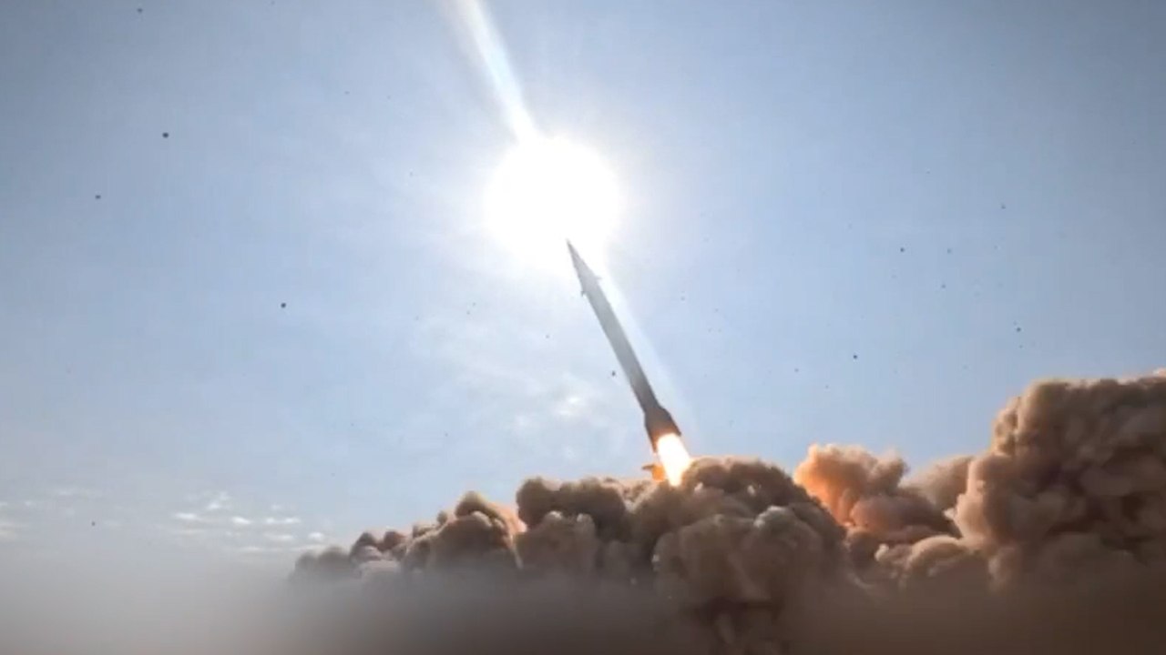 Irán usa por primera vez el misil balístico Sejjil-2 en ataques contra Israel