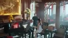 《他比前男友更炙熱》(下)她生日那天渣男整晚都在陪白月光，4年情深餵了狗，她不哭不鬧拉黑渣男所有聯系方式毅然轉身，後來她嫁人了，事業蒸蒸日上，渣男卻犯賤似的求她復合，開什麽玩笑？遲來的深情比草賤，她絕不回頭！#王軒