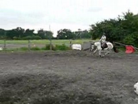 Agathe et Rita en saut ptit parcours