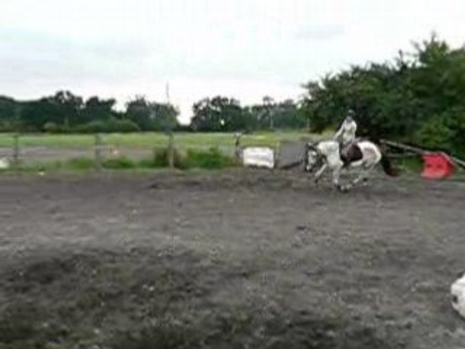 Agathe et Rita en saut ptit parcours