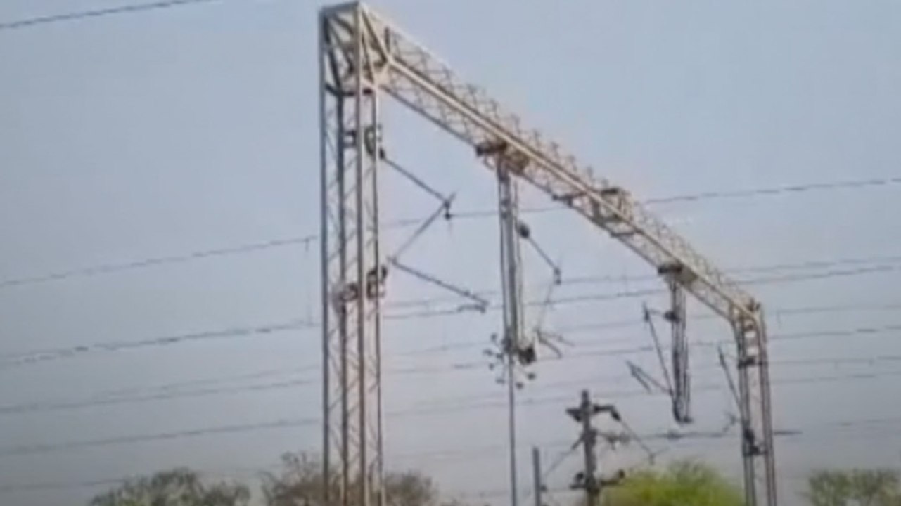 रेलवे स्टेशन पर मिला संदिग्ध कैमरा, पाक भेजा डेटा?