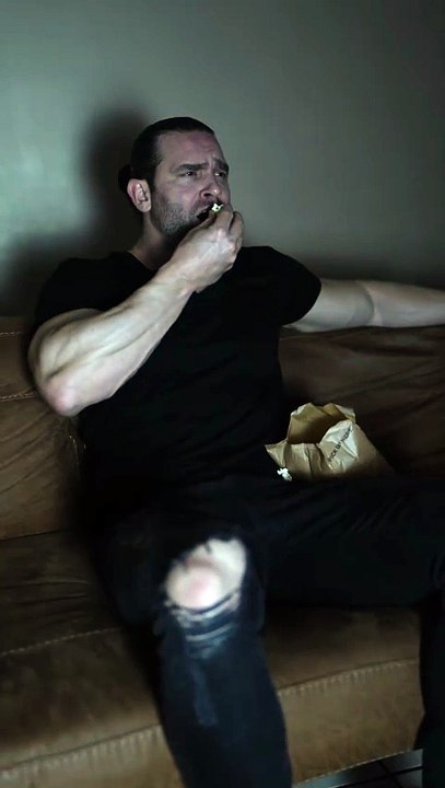 Giga Chad vs Robber 🗿 #gigachad