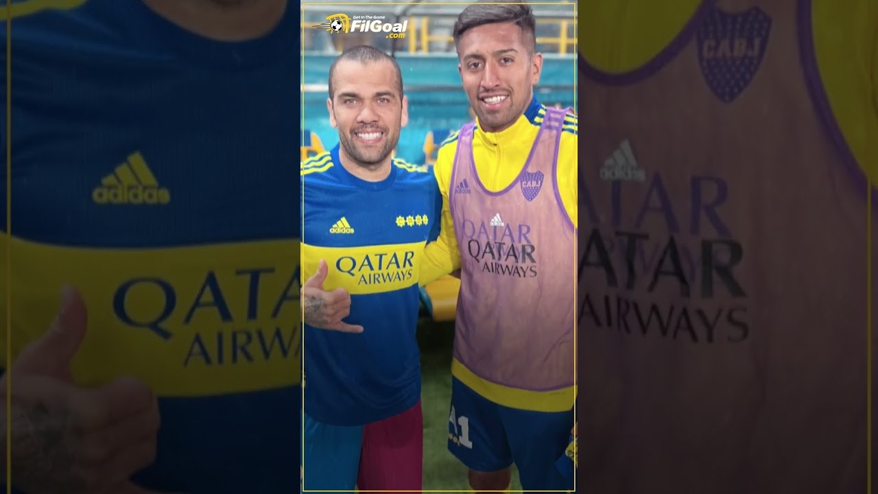 داني ألفيش يعود للعب كرة القدم في برشلونة.. فما القصة؟