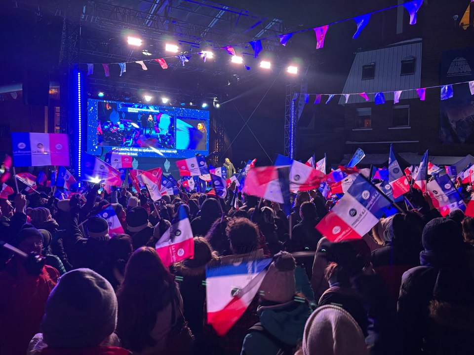 Jeux paralympiques : de retour de Milan-Cortina, les athlètes français célébrés à Chamrousse