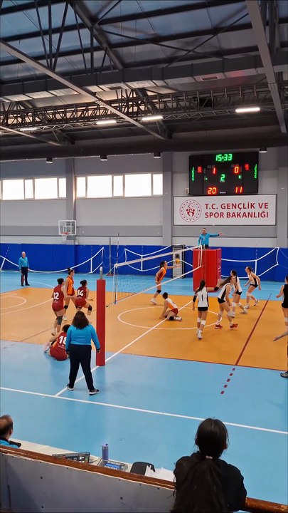 İkinci Set Sonucu - Galatasaray 25-13 Beşiktaş - Küçük Kızlar Süper Ligi Final Grubu 7. Hafta