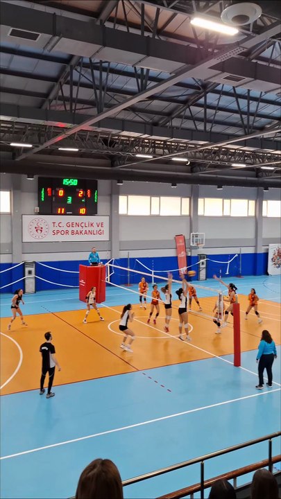 Üçüncü Set - Galatasaray v Beşiktaş - Küçük Kızlar Süper Ligi Final Grubu 7. Hafta