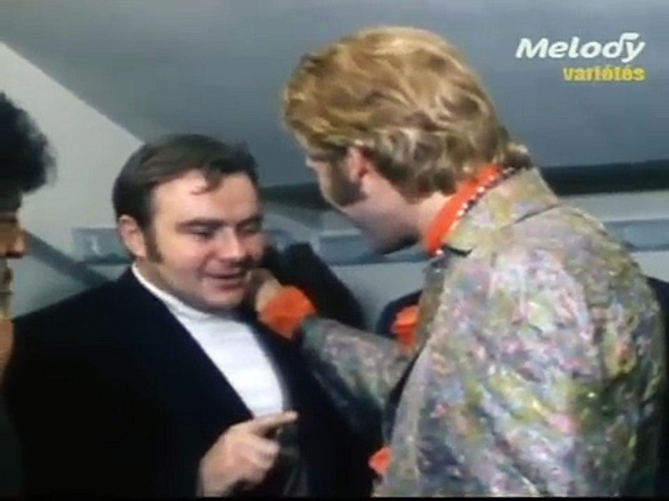 1968 – Johnny Hallyday – Johnny parle de son métier + 4 titres live (Bouton Rouge, 2ème Chaîne, 02 Mars)