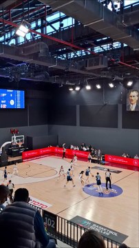 İlk Çeyrek Sonucu - Beşiktaş 17-14 Emlak Konut - Basketbol Gençler Ligi Kızlar 11. Hafta
