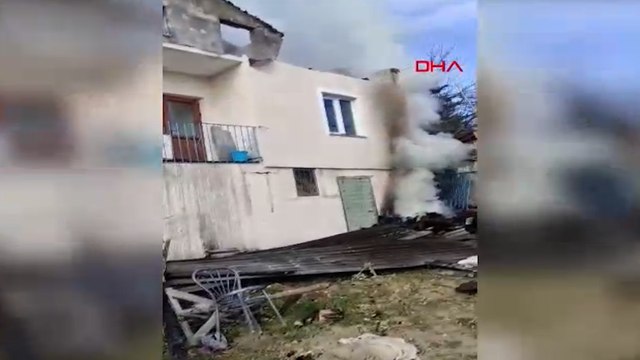 Evde çıkan yangında öldü, eşi yaralandı