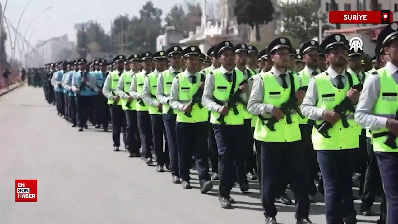 Şam’da 2 bin asker ve polis için mezuniyet töreni düzenlendi