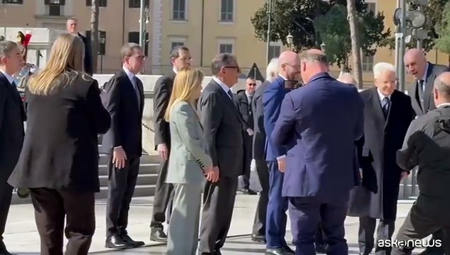 Giornata Unità nazionale, Mattarella e Meloni all'altare della patria
