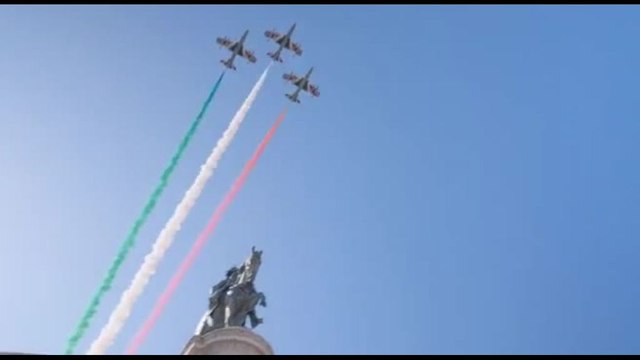 Giornata Unità: Mattarella depone corona, poi le Frecce Tricolori