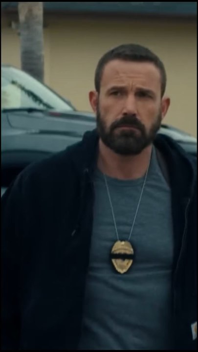 5 membres d’une unité spéciale de police interviennent pour récupérer un pactole dans une planque mais tout ne se passe pas comme prévu: The RIP sur Netflix