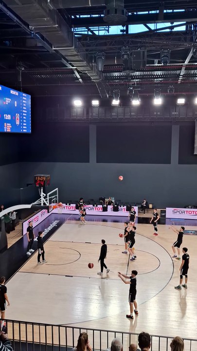 Maç Önü - Bahçeşehir Koleji v Beşiktaş - Basketbol Gençler Ligi Erkekler 11. Hafta