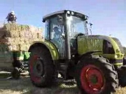 CLAAS ARES 557 ATX is Transporting The Bales TURKEY Tractor