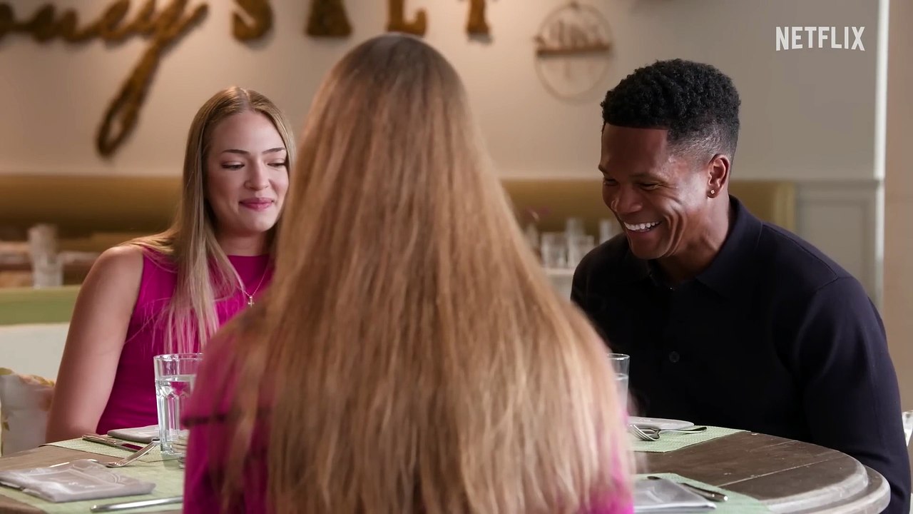 Age of Attraction Derrick Meets Pfeifer's Parents Sneak Peek Netflix