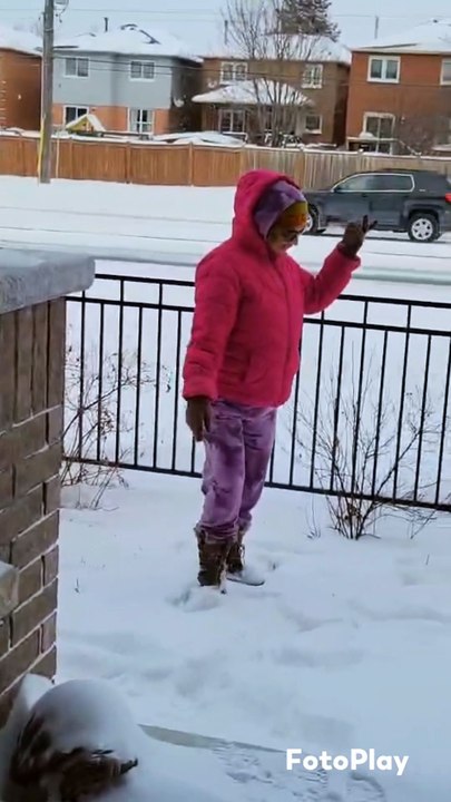 Hum Aur Tum  by Chitralekha Dixit .