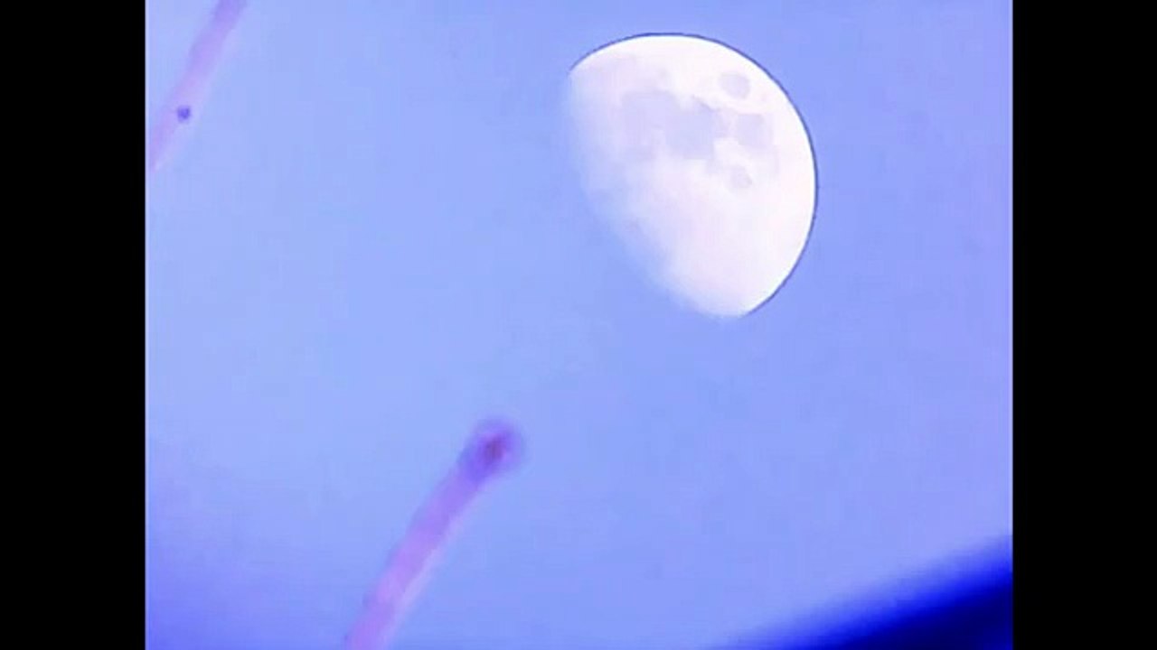 Der Mond Unser treuer Begleiter im All