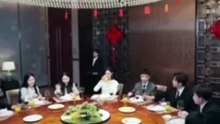 《被甩當天我帶崽閃婚豪門》(下)領證當天渣男為了懷孕的白月光，把她丟在民政局門口，一顆真心錯付她毫不猶豫改嫁陌生人，本以為他只是一名兒科醫生，沒想到他是京市翻雲覆雨的第一豪門掌權人，婚後她和女兒被寵的如珠如寶，渣男氣瘋！#宋晨