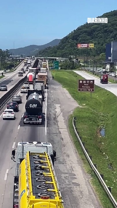 Caminhoneiros da região decidem entrar em greve