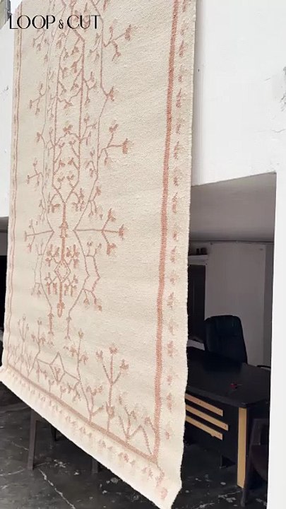 Luxury Hand Knotted Carpets