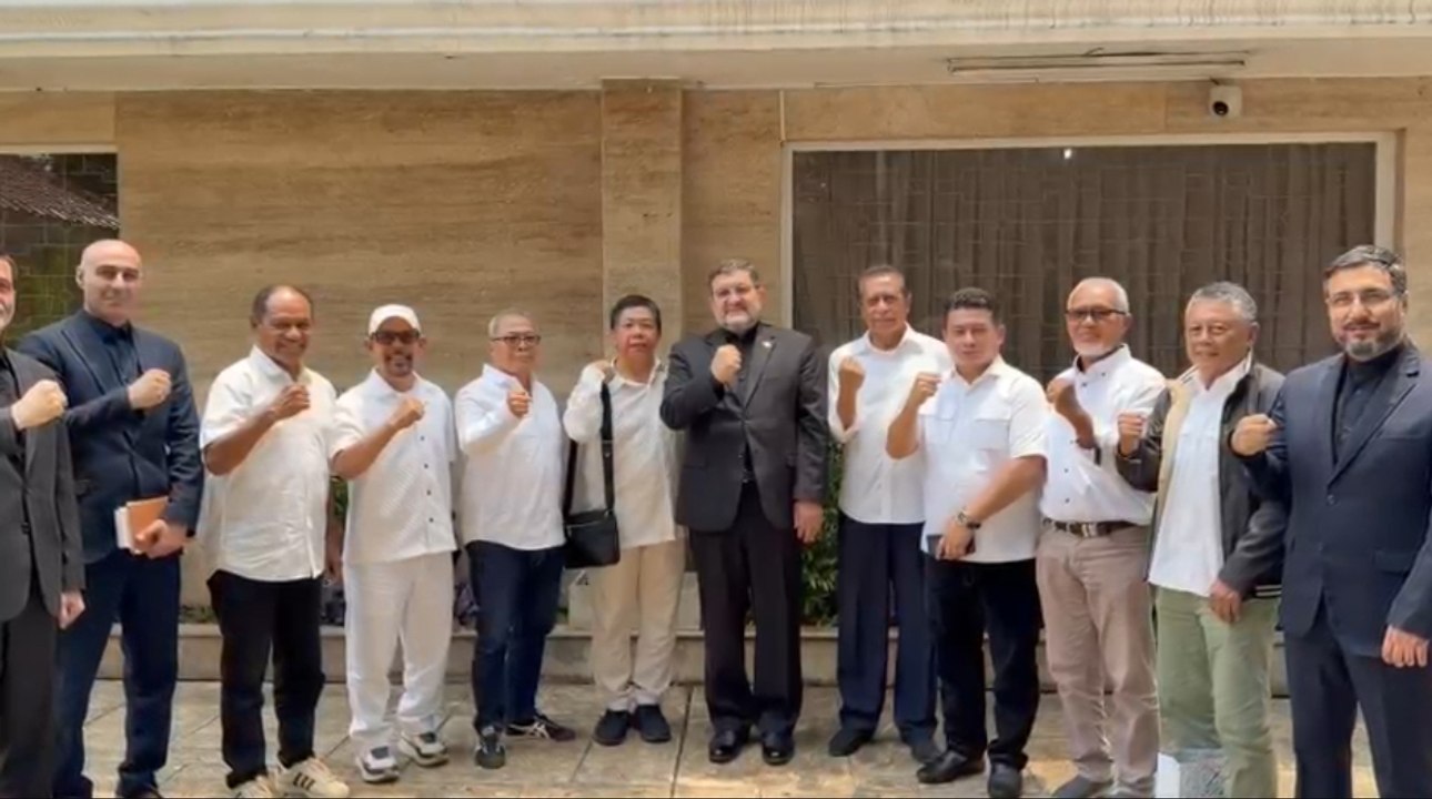 Legenda Sepak Bola Indonesia Ikut Suarakan Dukungan untuk Timnas Iran