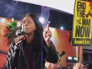 Gloria La Riva speaks to L.A. antiwar demo