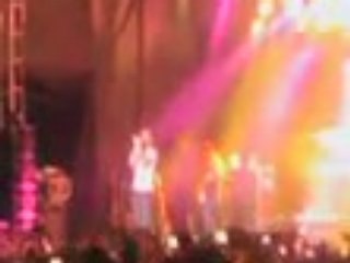 She will be love - Maroon 5 live Bordeaux