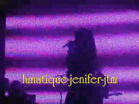 Jeni qui commence a chanté Comme un hic à bruxelles