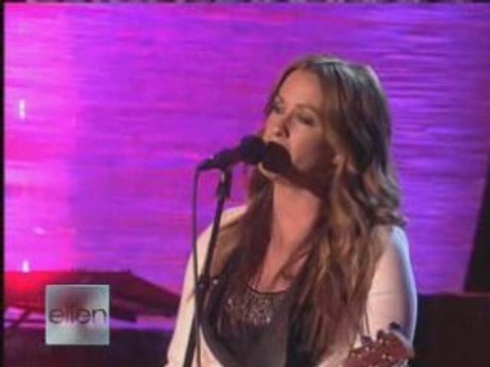 Alanis Morissette Performance on Ellen by Kitt 5000