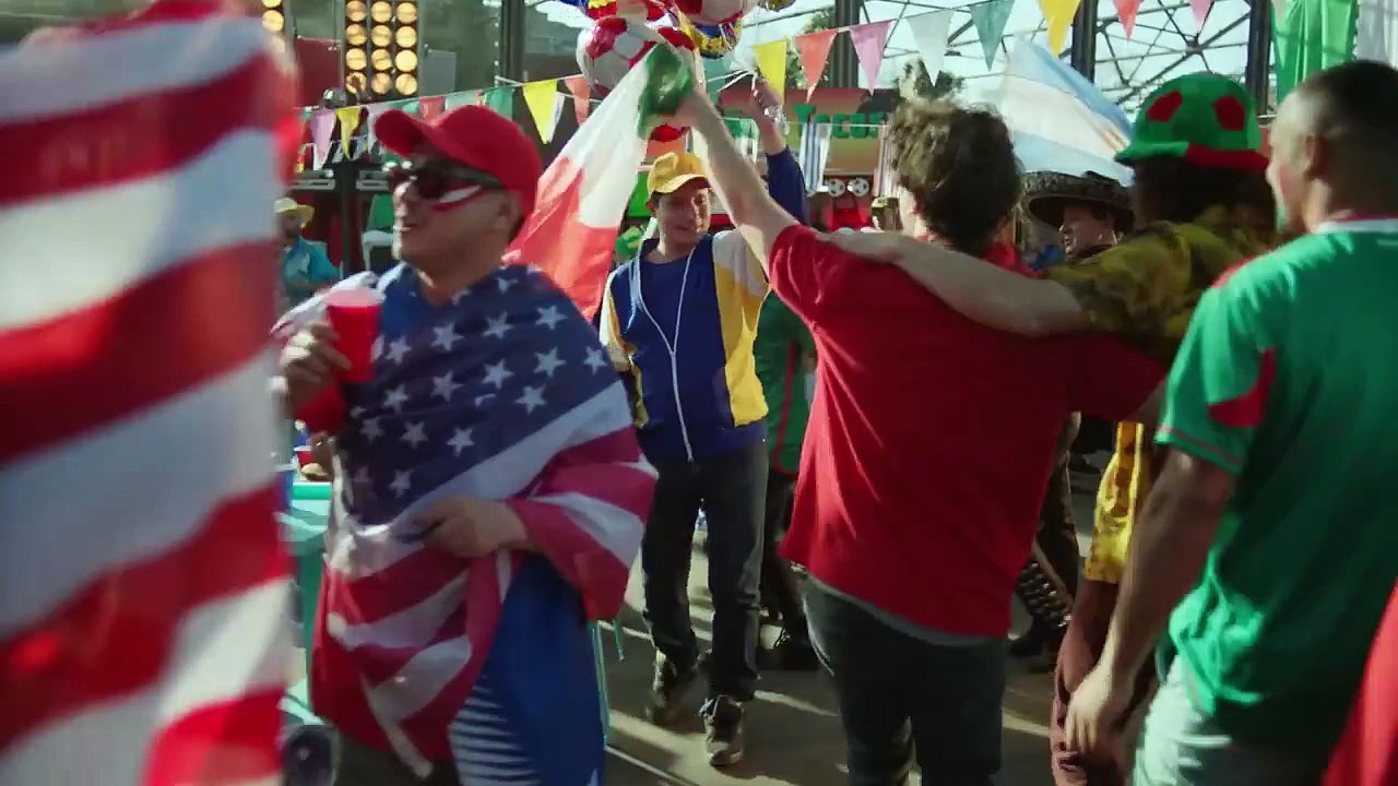 Carlos Vives, Wisin, Emilia y Xavi - 'Somos Más’