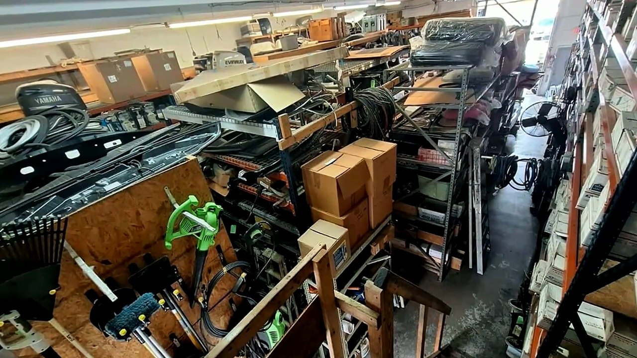 Standard Horizon HX890 Review: Floating 6W VHF Radio