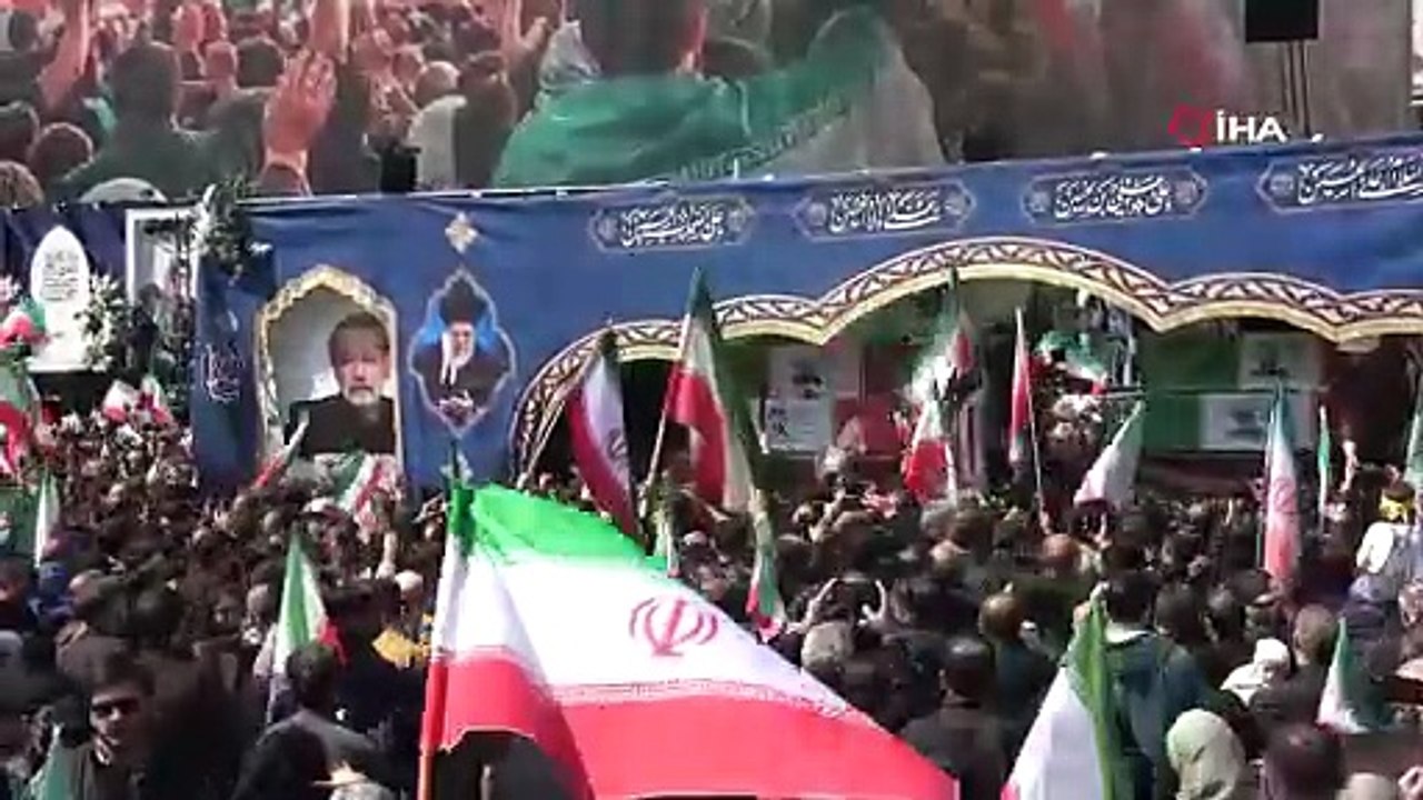 Tahran'da Laricani, Süleymani ve 104 asker için cenaze töreni