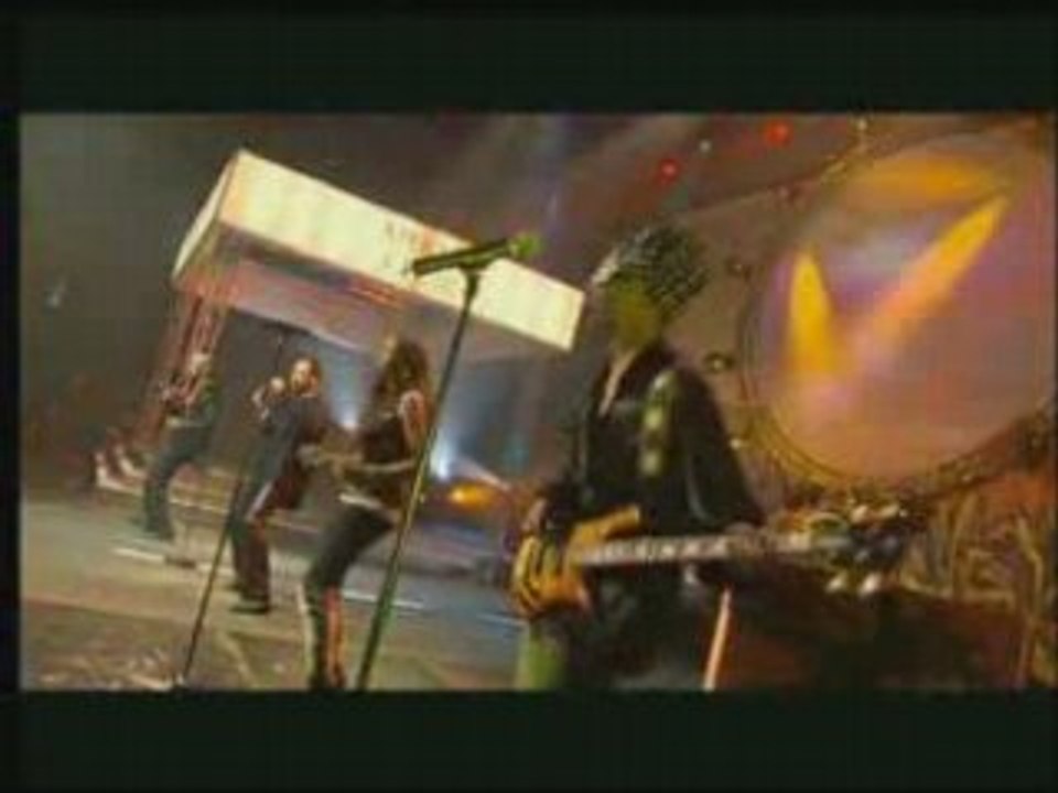 BB & Q Band - On The Beat