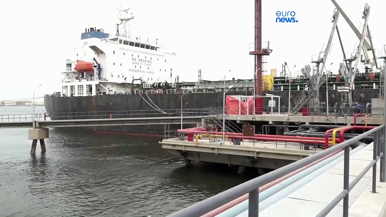 Экспорт иранской нефти продолжается, несмотря н...