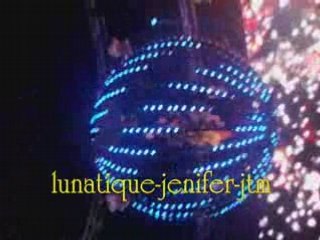 Jeni chante la suite de lunatique et le depart à bruxelles