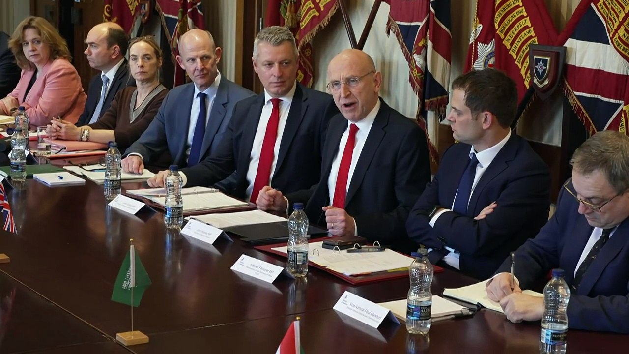 Healey: UK 'stands ready' to protect Gulf allies