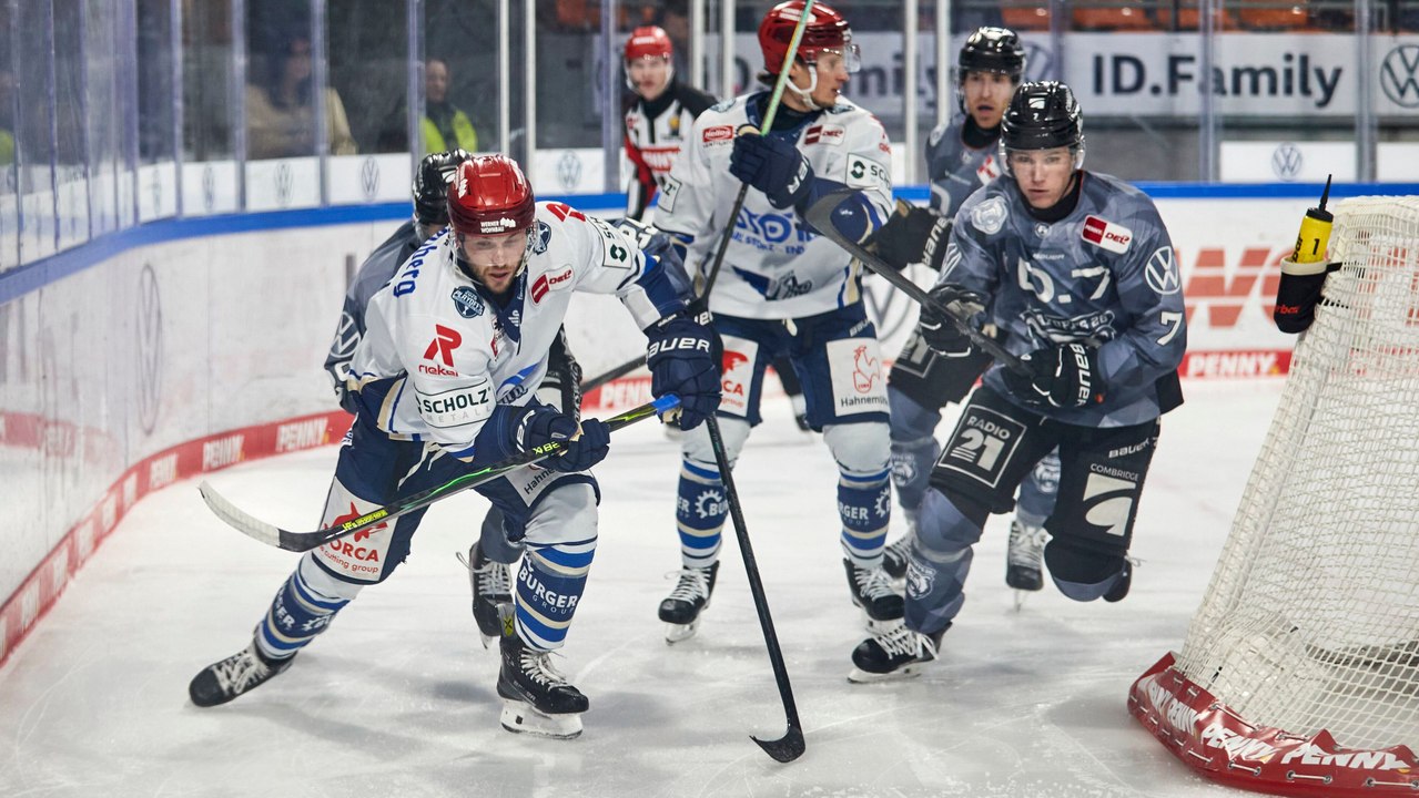 White veredelt Machaceks Vorlage, doppelter Schinko: Grizzlys schlagen Wild Wings