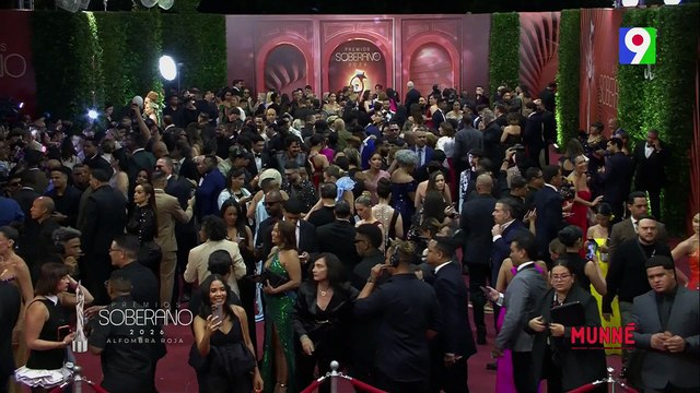Irving Alberti marcando elegancia | Alfombra Roja Premios Soberano 2026