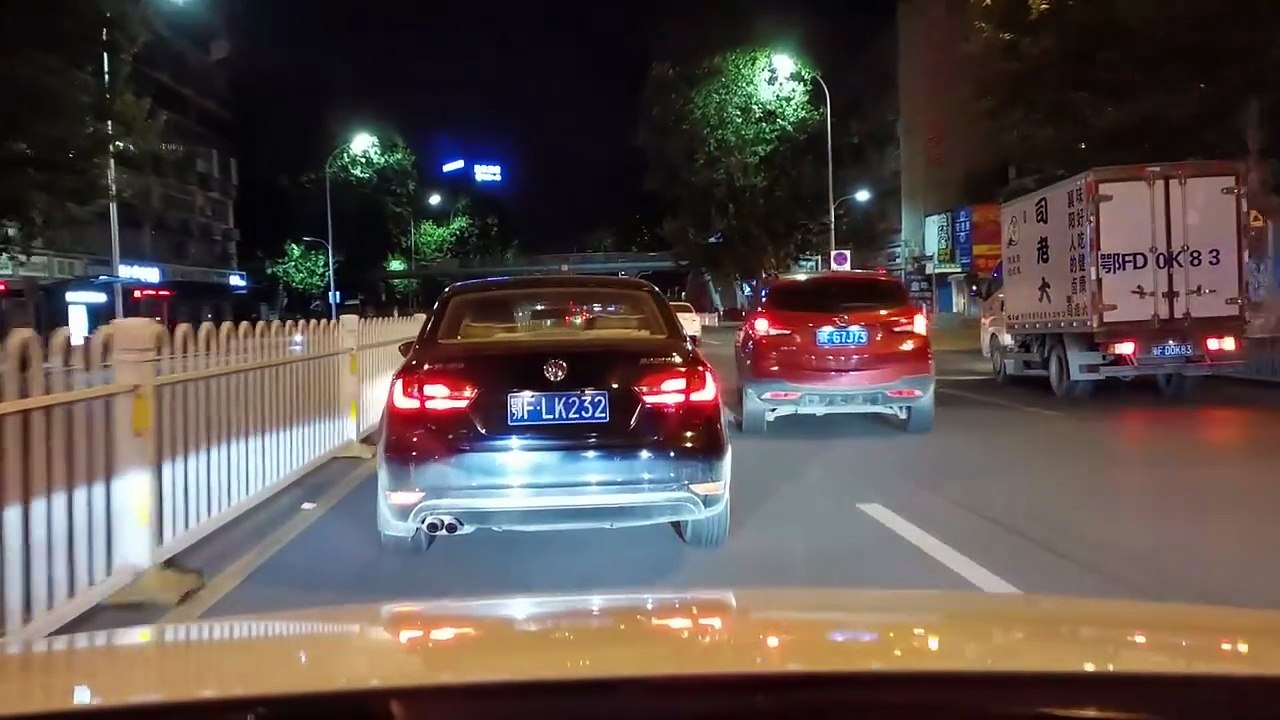 Xiangyang City Drive POV: Cruising Through Historic Hubei 4K