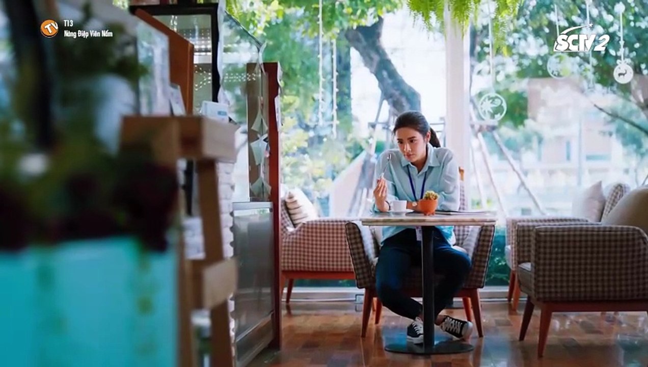 Nang diep vien nam
