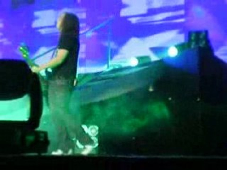 Tokio Hotel Bercy 09.03 Stich ins Glück