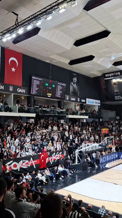 Beşiktaş'ım Benim Biricik Sevgilim - Beşiktaş Gain v Dolomiti Energia Trento - BKT EuroCup Çeyrek Final