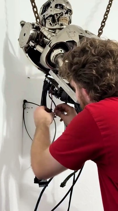 Build a PC with Terminator Housing