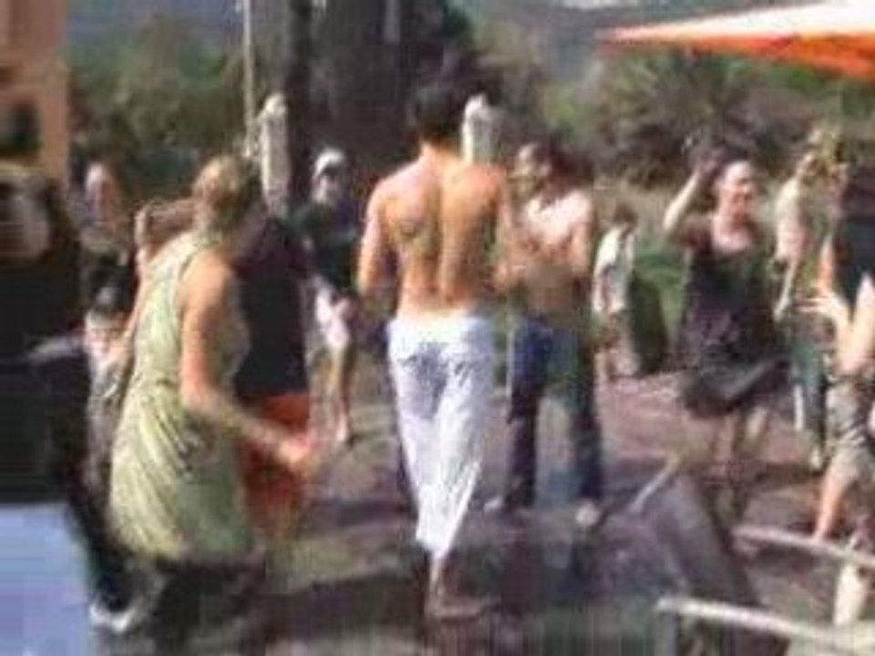 garden party cavaliere mika le salon