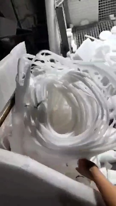 Epe waste recycling machine/epe foam recycling machine/epe granules making machineEPE废料回收机 / EPE泡沫回收机 / EPE颗粒制造机 Epe/pe recycling machine  Epe/pe回收机