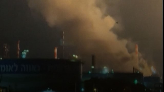 ईरान का गल्फ देशों के तेल-गैस रिफाइनरी पर बड़ा हमला, वीडियो में दिखा भयानक नजारा