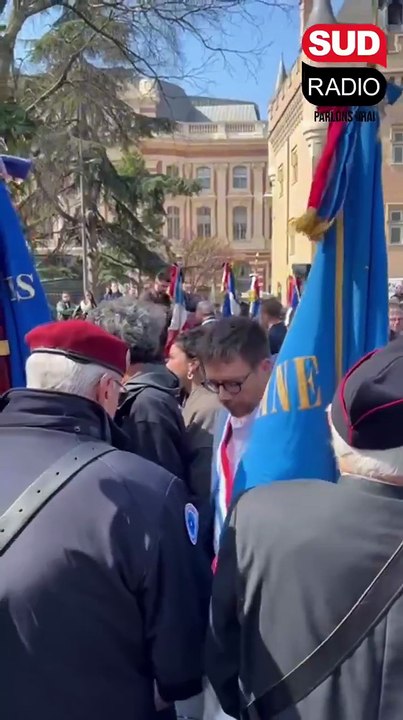 Le candidat d’union de la gauche à la mairie de Toulouse, François Piquemal, hué et exfiltré avec d'autres élus Insoumis lors d’une cérémonie d’hommage aux victimes des attentats de mars 2012
